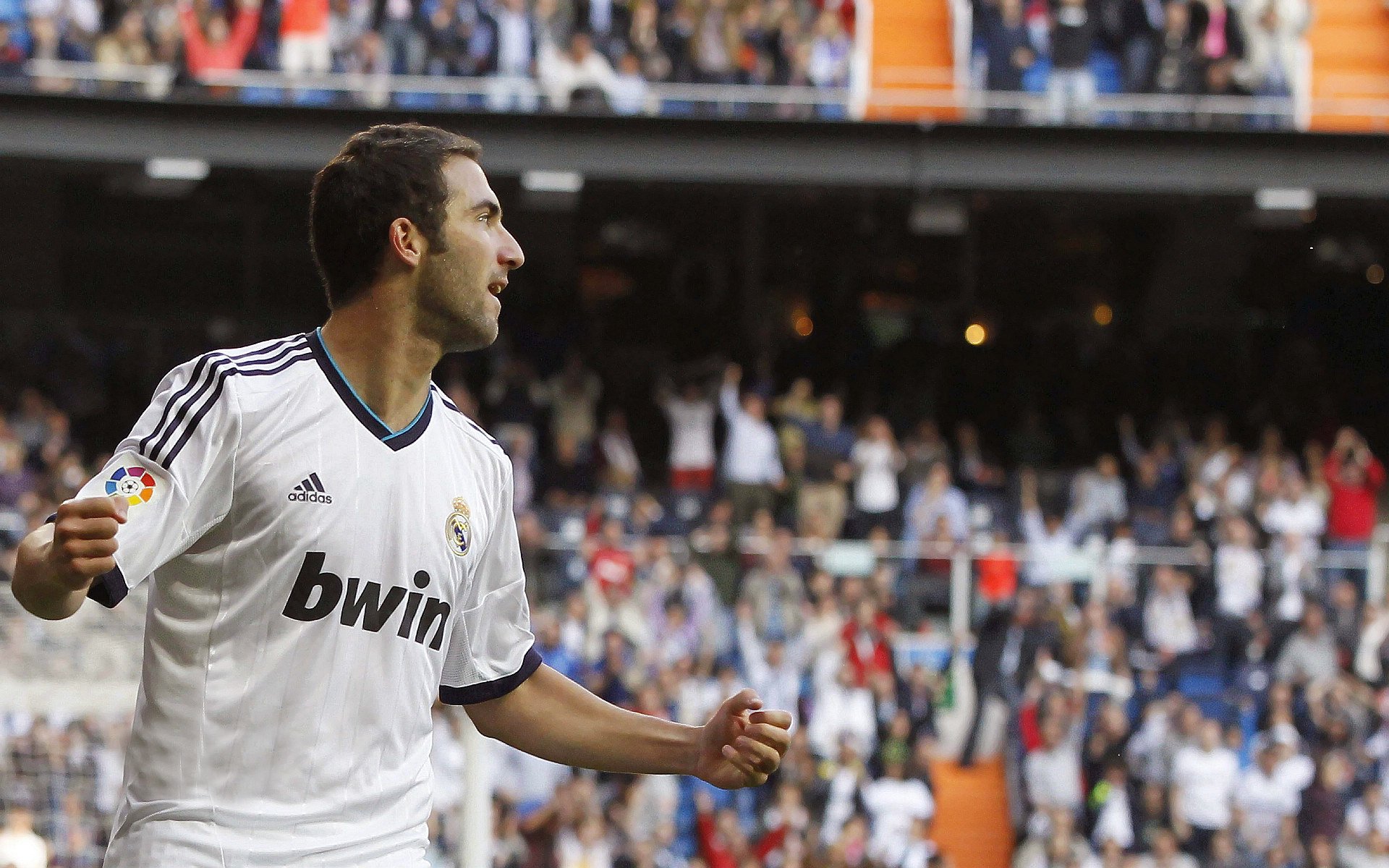 开云体育世界杯-韩国强势拿下切尔西，金玟哉在欧冠淘汰赛接管比赛，亚洲铁卫如何征服欧洲？