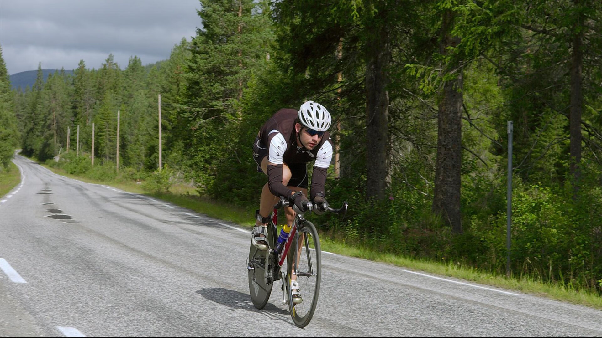 欧冠半决赛焦点战，加纳收割巴黎，足球殖民地的无声起义
